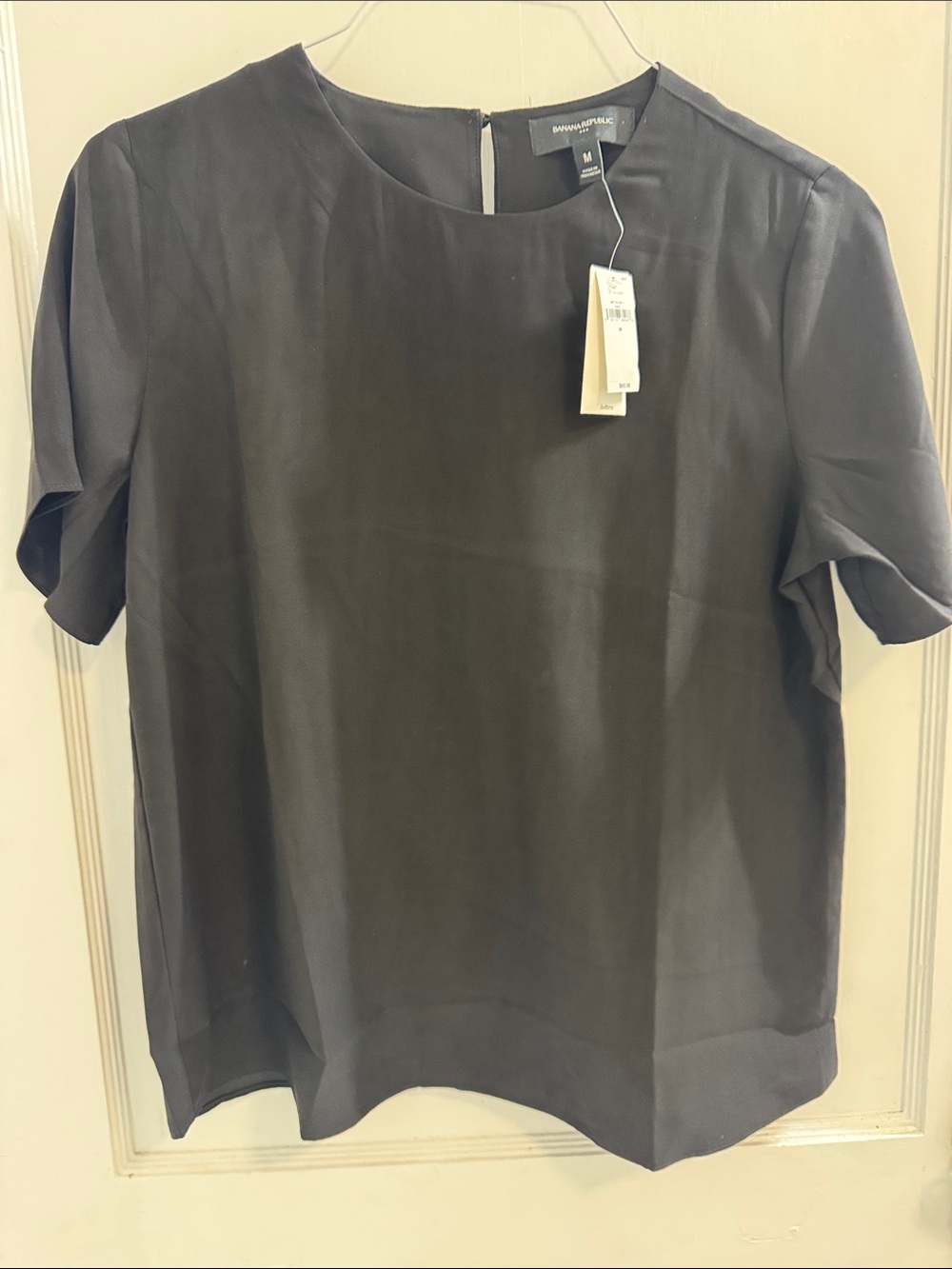 Banana Republic Black Short-Sleeve Silk-Blend Crew Neck Blouse
